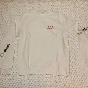 Brandy Melville Sweatshirt / Crewneck